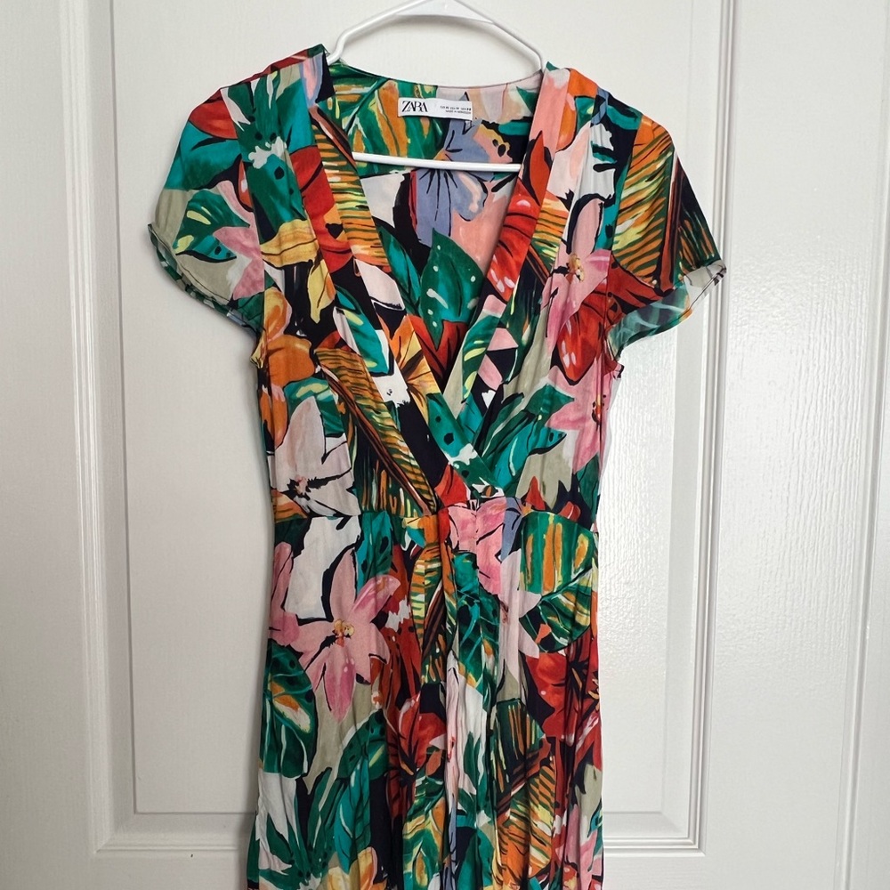 Dress - Picture 2 of 2